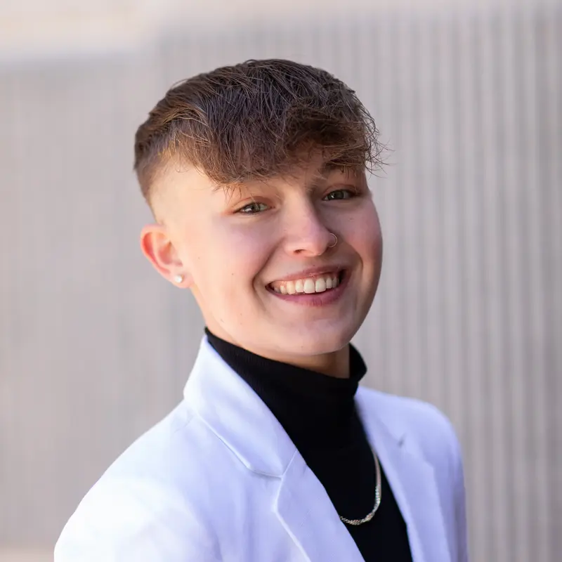 Author Mckenzie I. photo