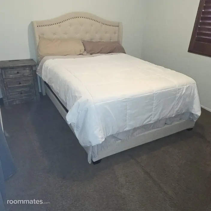 Room for rent in Beaumont, CA $1300, house
