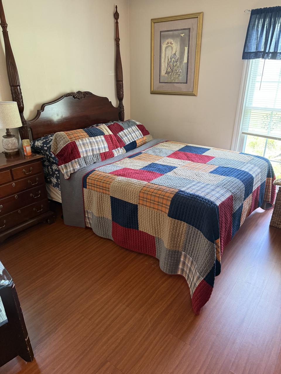 Profile photo 4 of 10