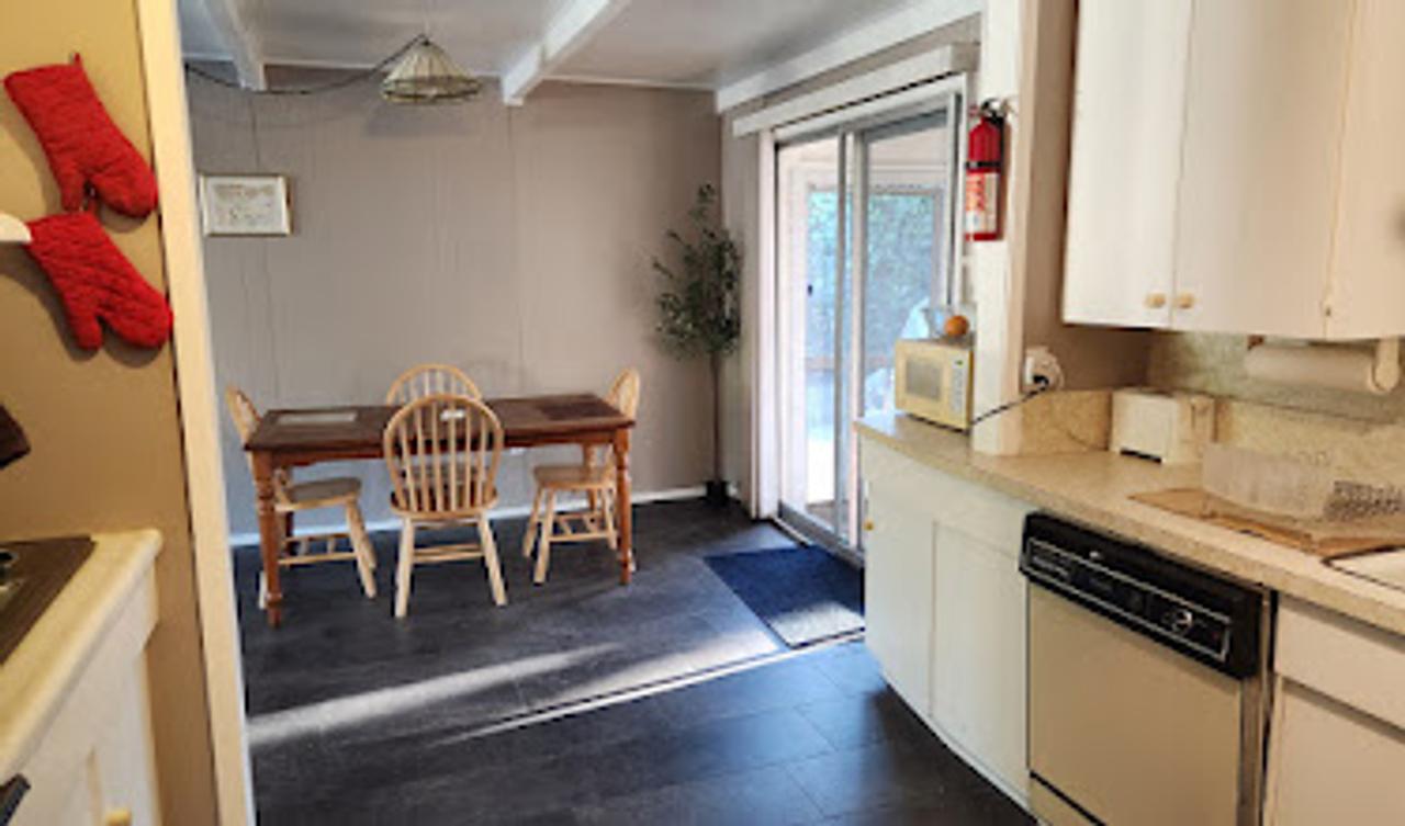 Profile photo 5 of 6