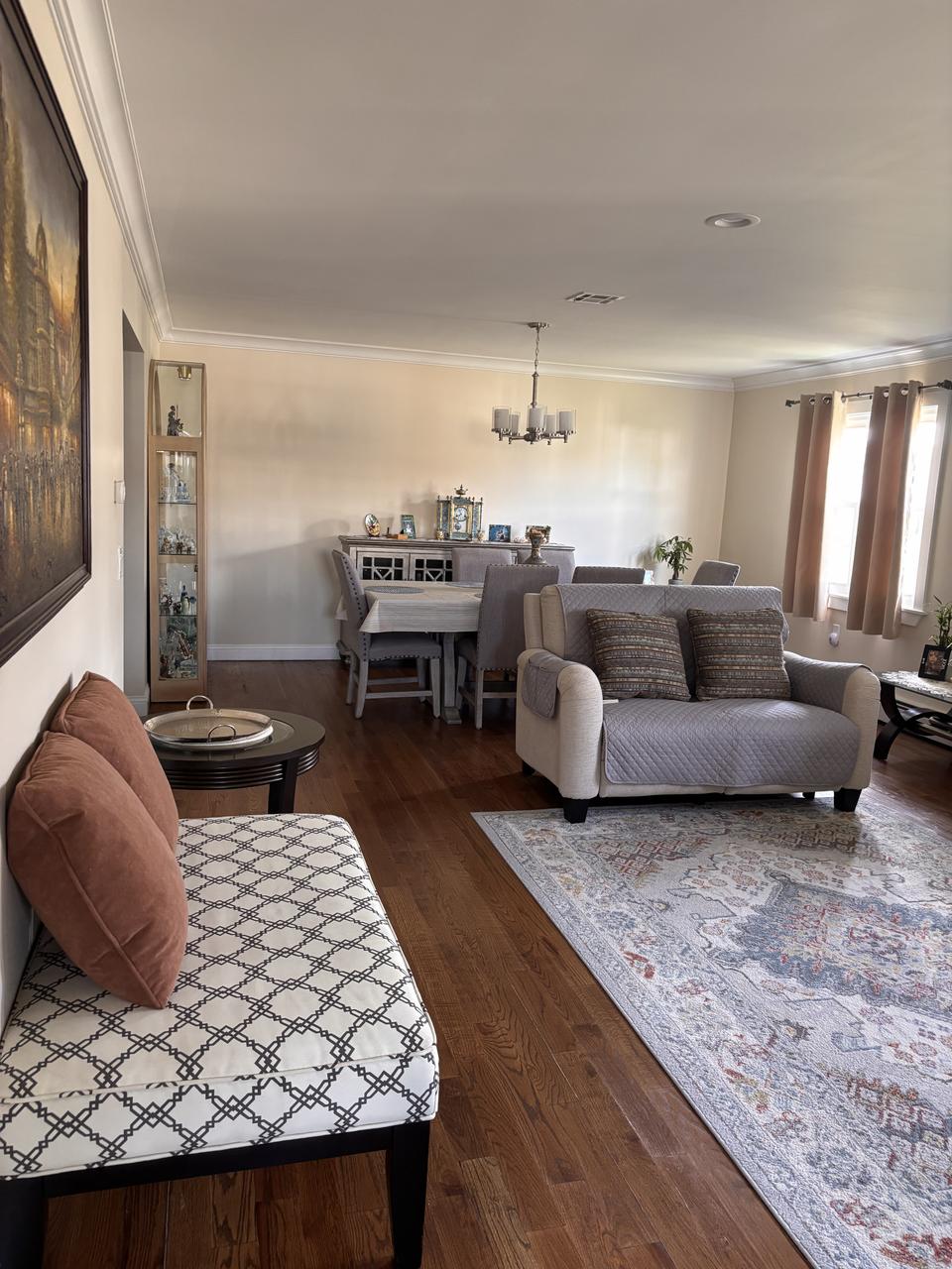 Profile photo 3 of 8