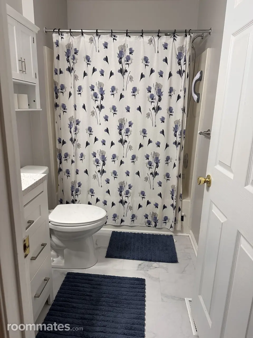 Profile photo 3 of 9