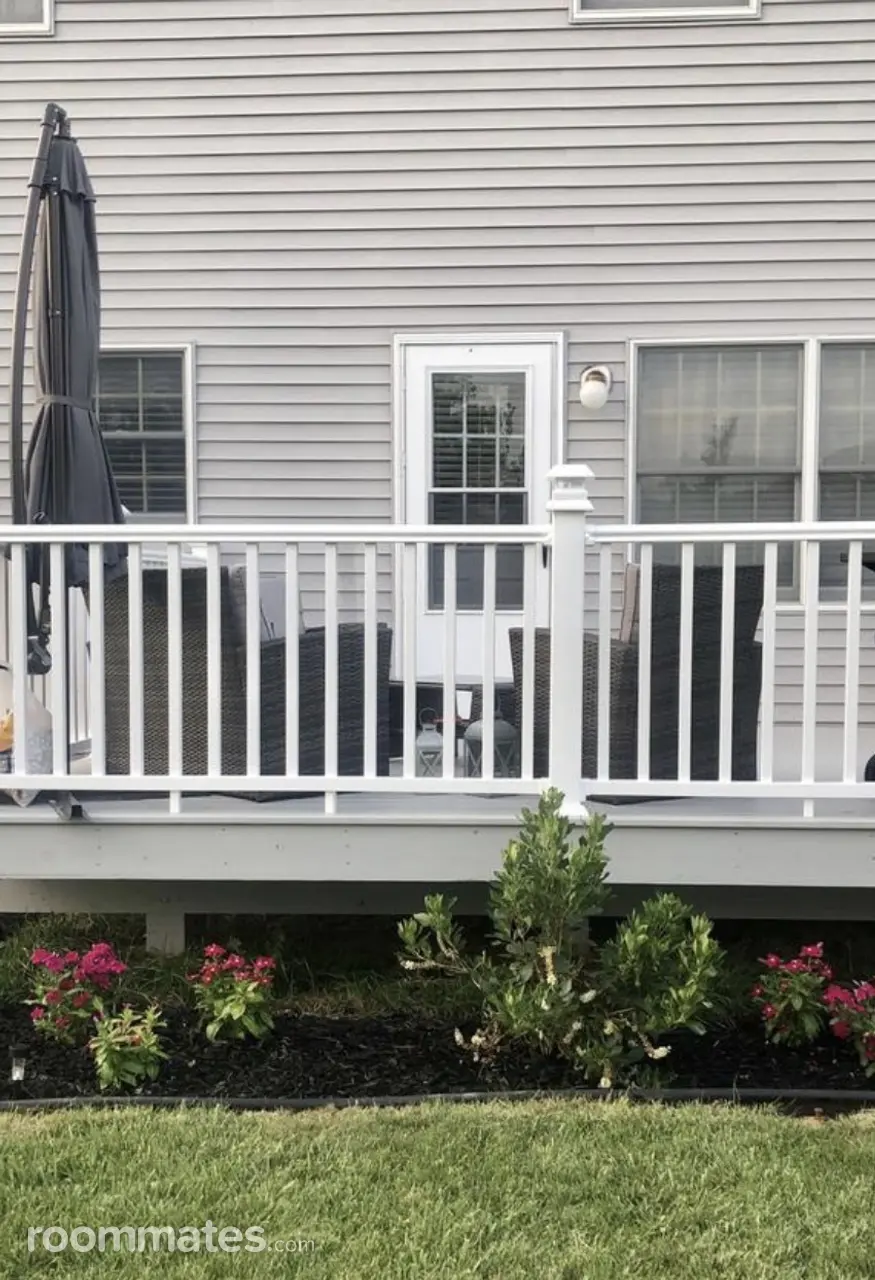 Profile photo 8 of 9