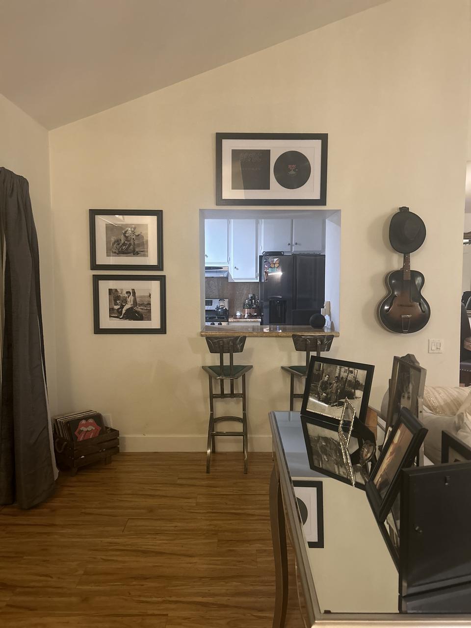 Profile photo 10 of 11