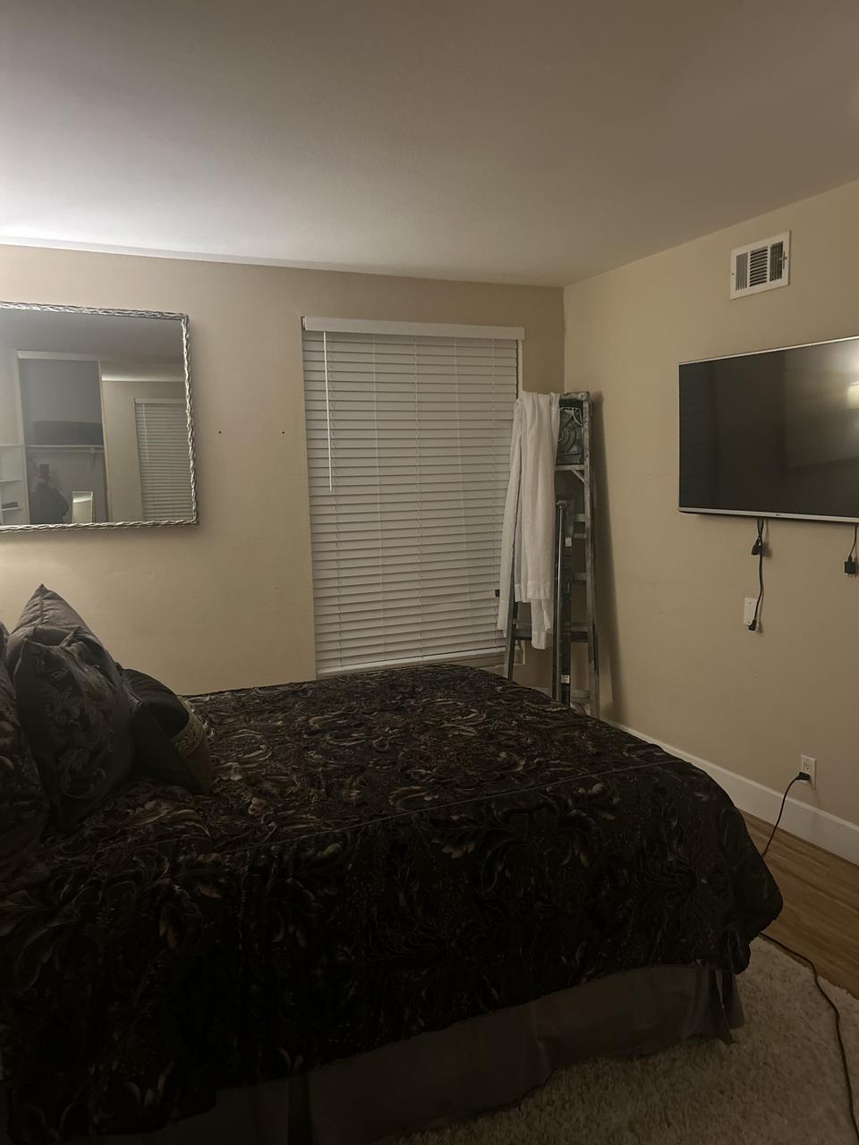 Profile photo 5 of 11