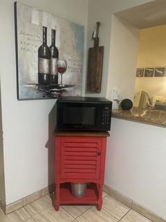 Room for rent in Westlake Village, CA $2000, condo