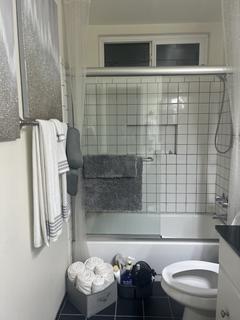 Room for rent in Westlake Village, CA $2000, condo