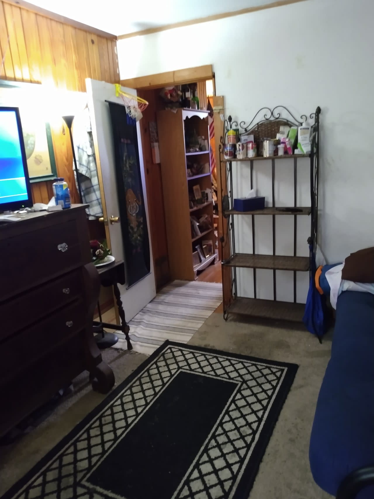 Profile photo 3 of 12