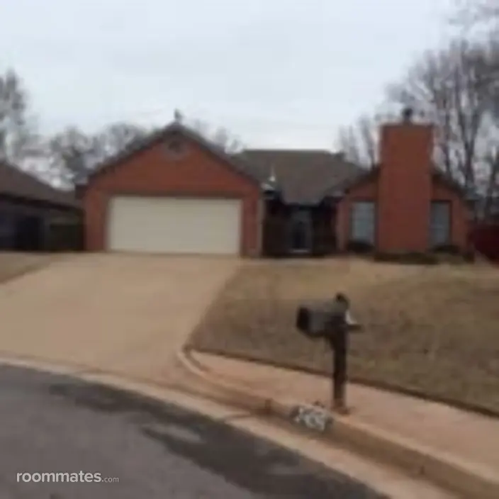 Room for rent in Edmond, OK $575, house