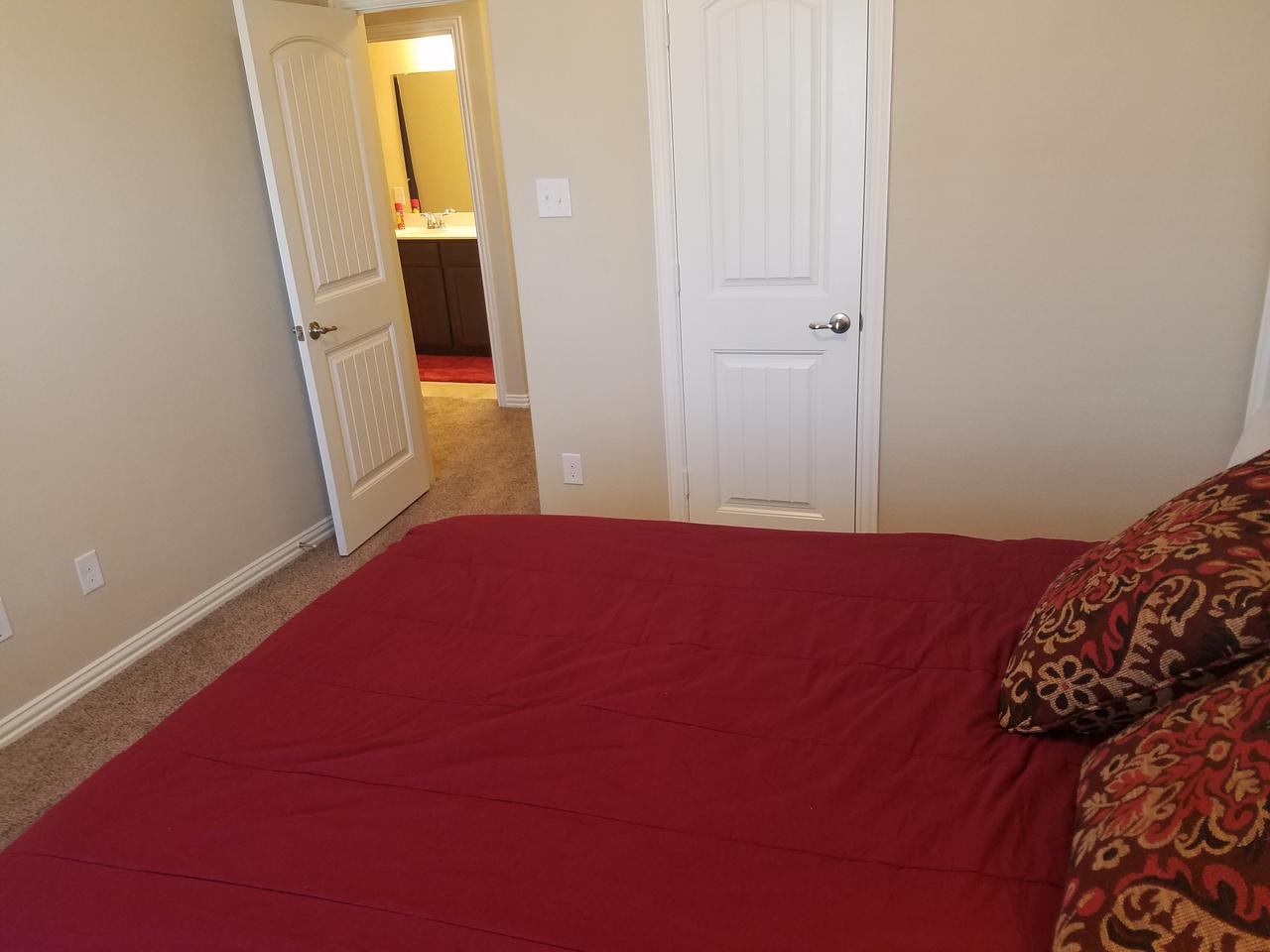 Profile photo 6 of 12