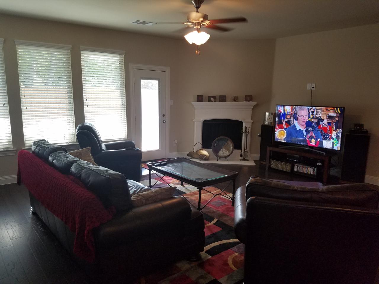 Profile photo 10 of 12