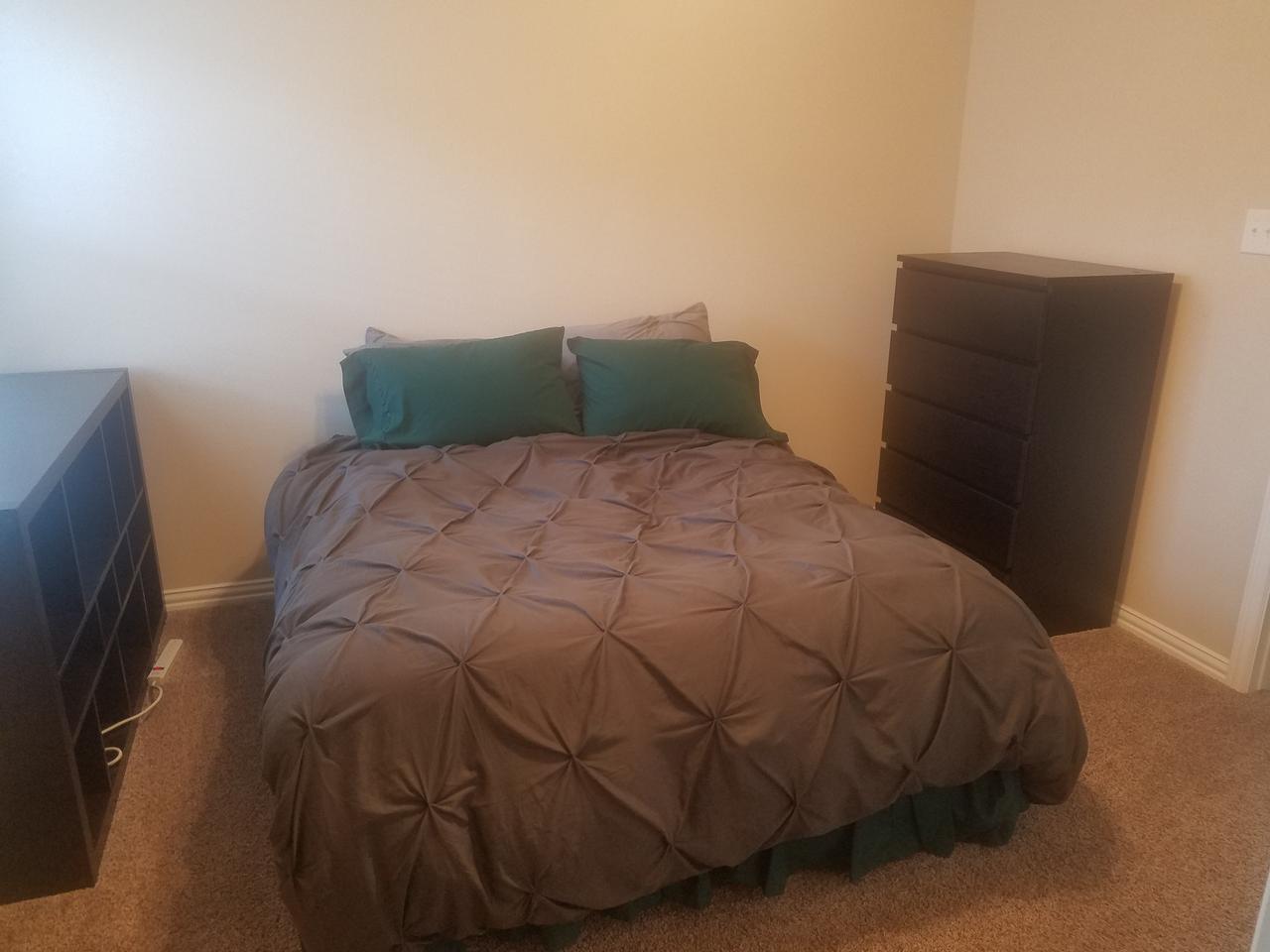 Profile photo 3 of 12