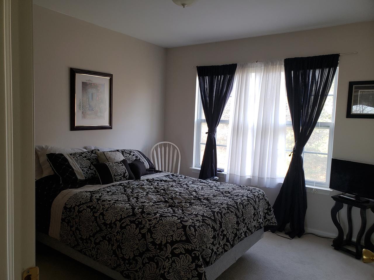 Profile photo 1 of 7