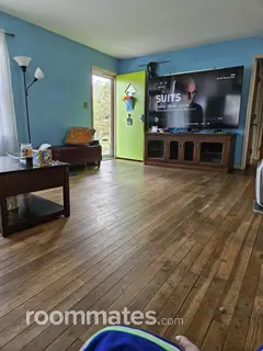 Room for rent in Milford, OH $500, house