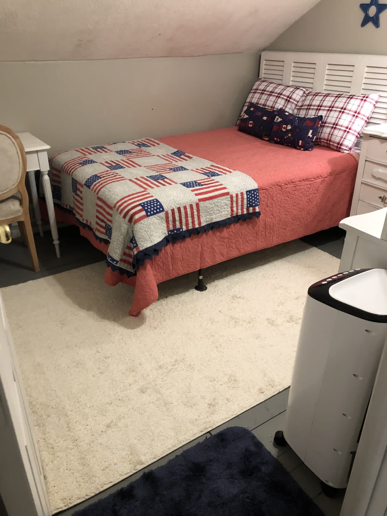 Profile photo 1 of 10