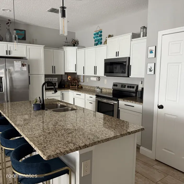 Room for rent in Maitland, FL $1000, house