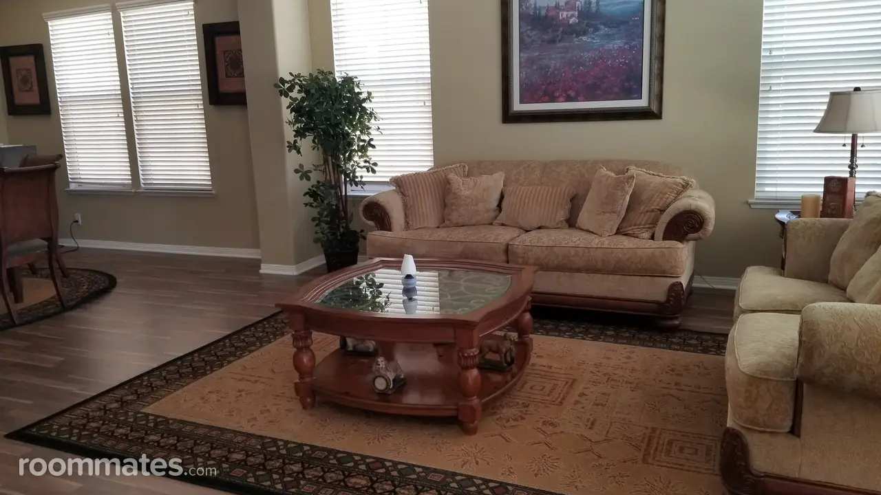 Profile photo 4 of 9