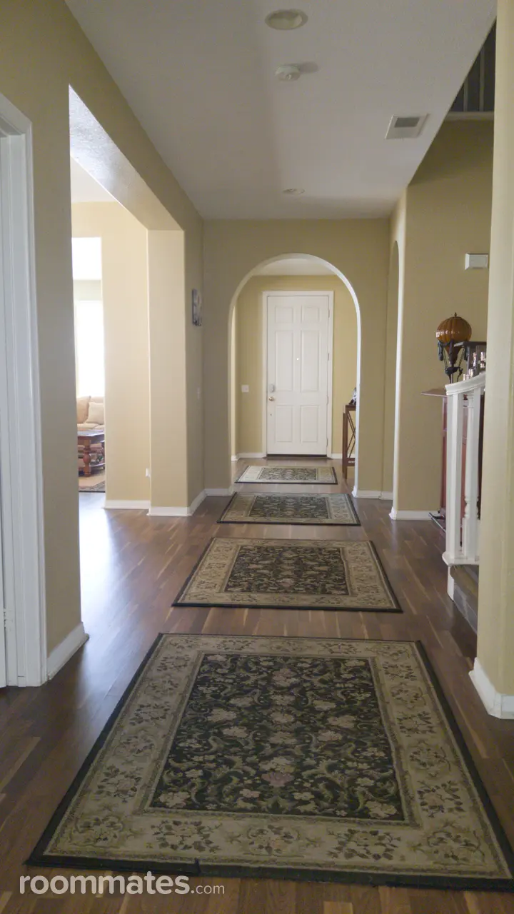 Profile photo 3 of 9