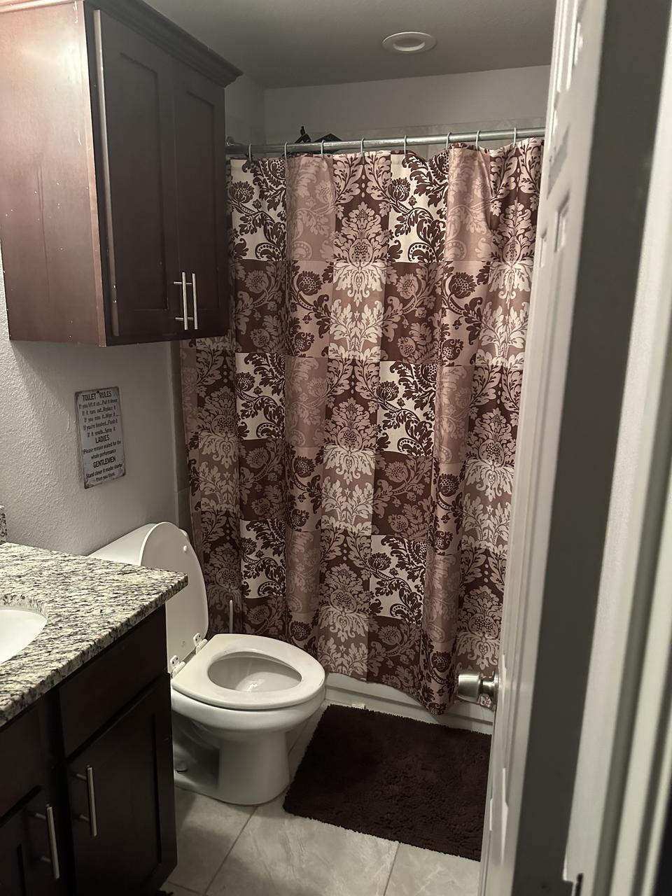 Profile photo 3 of 10