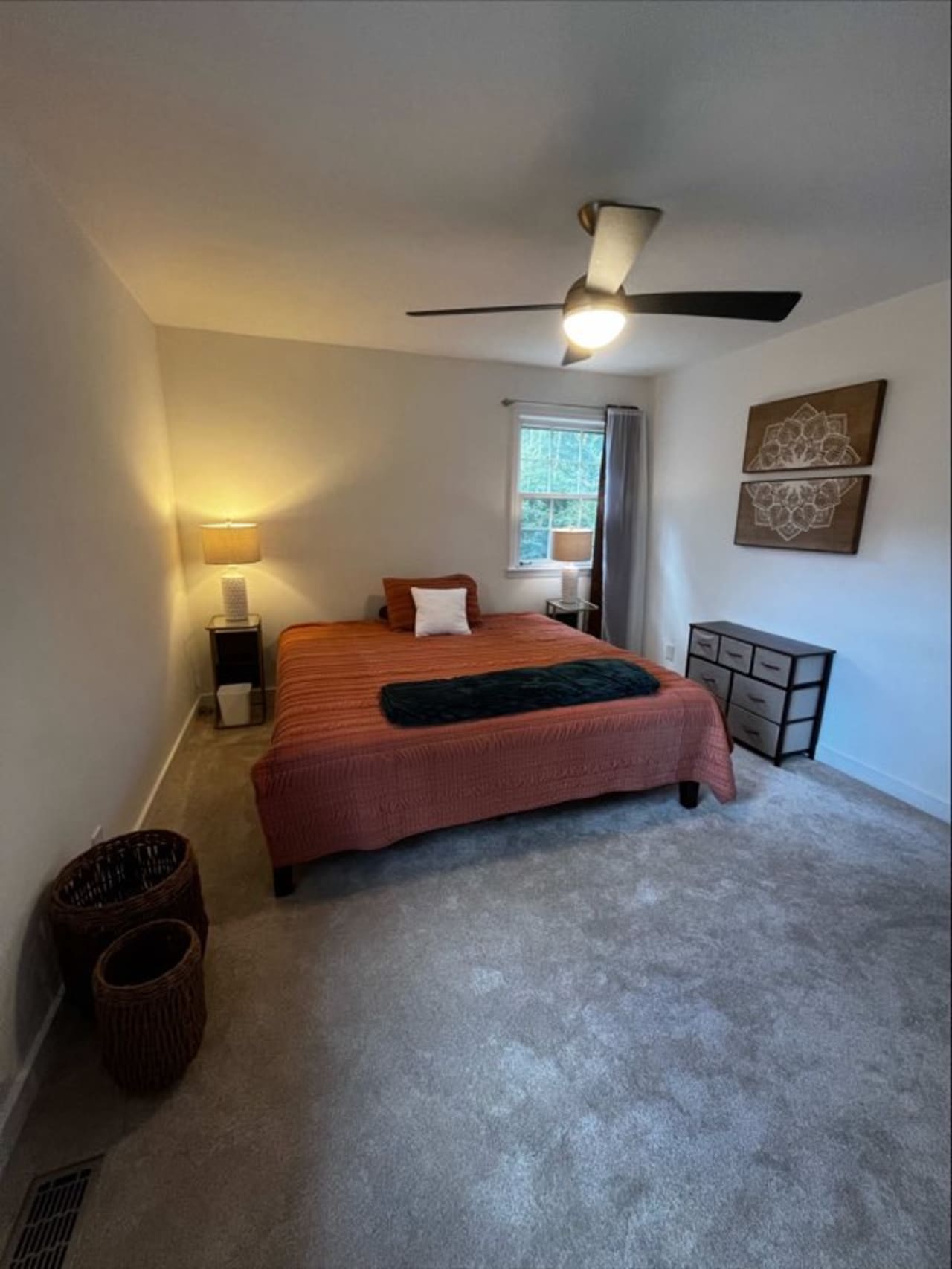 Profile photo 9 of 11