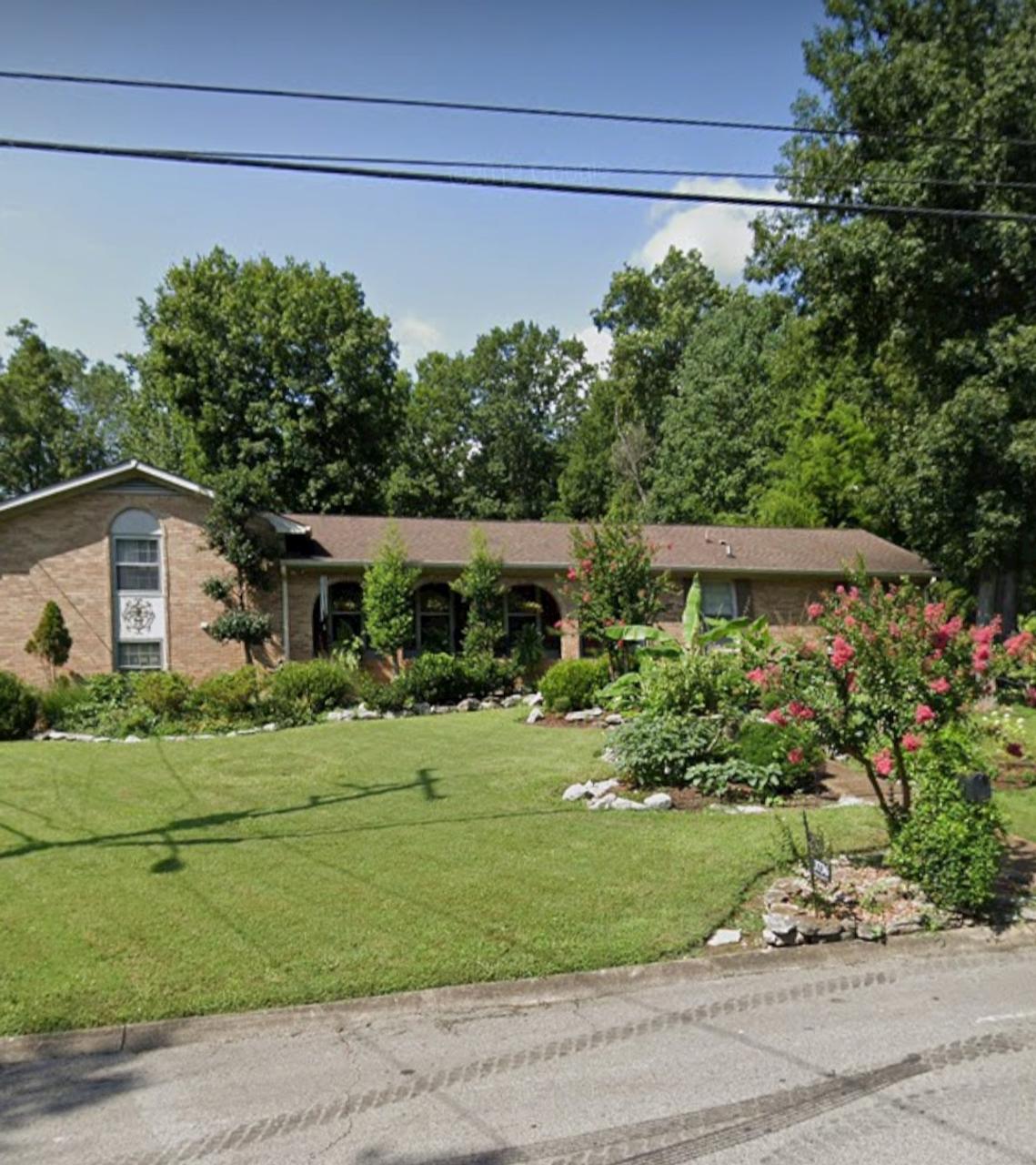 Profile photo 1 of 11