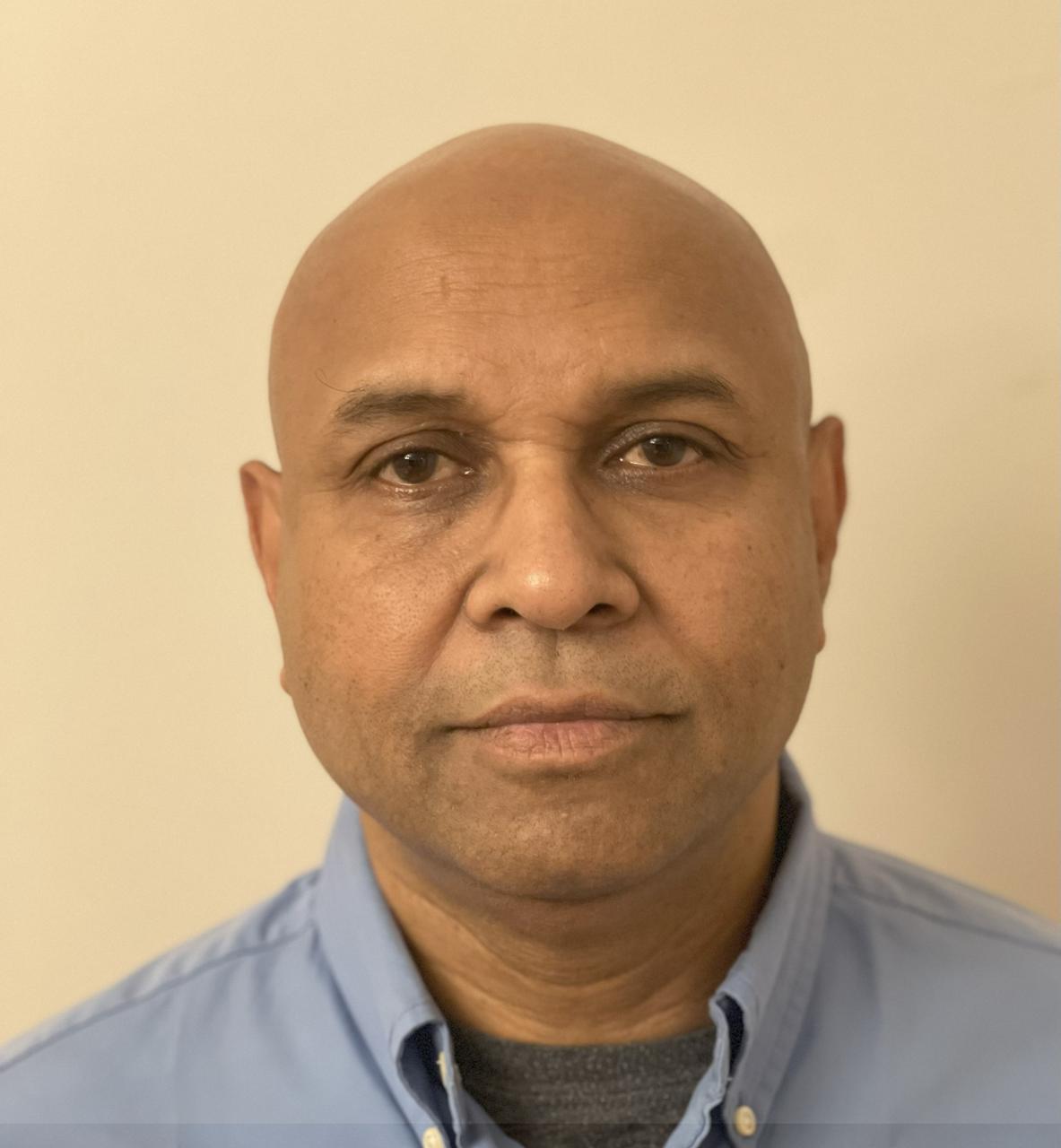 Profile photo 3 of 4