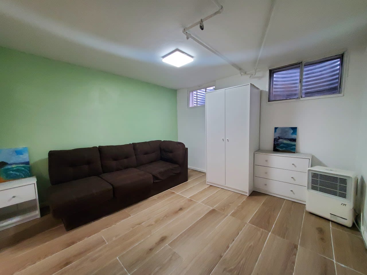 Profile photo 13 of 18