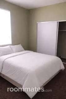 Room for rent in San Diego, CA $1225, house