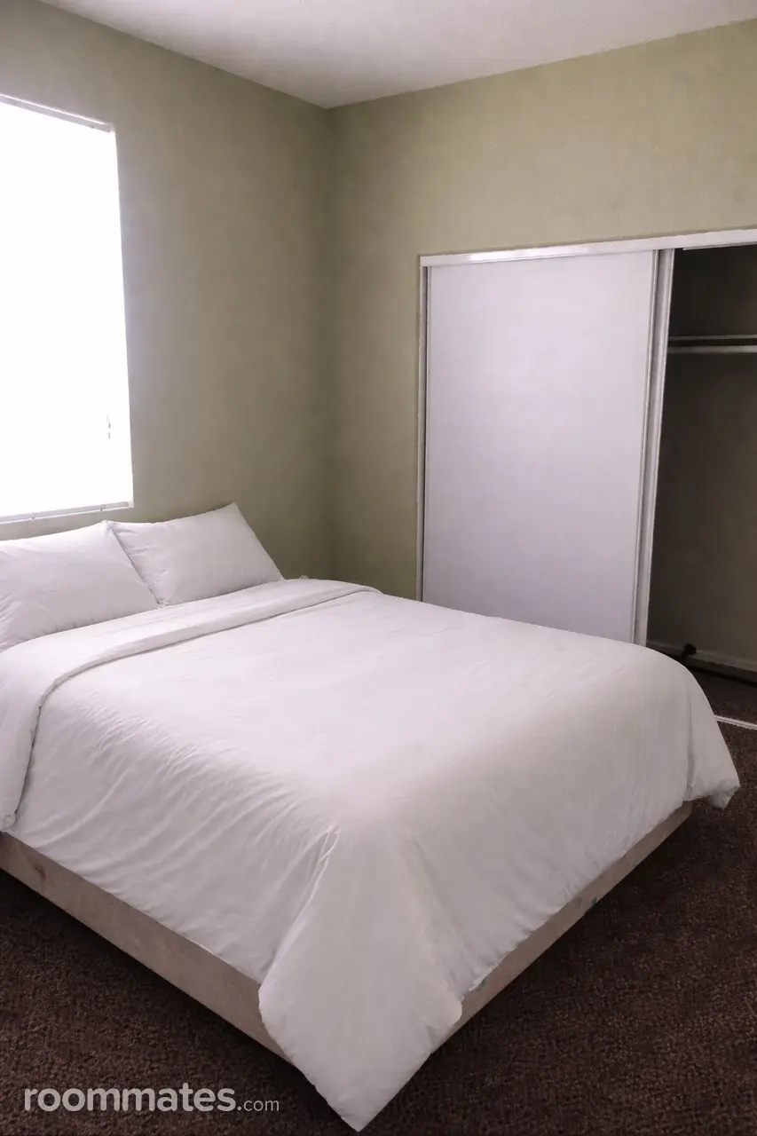 Profile photo 1 of 11