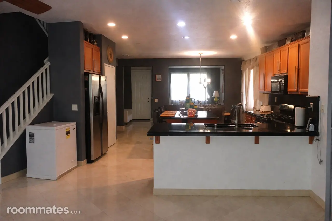 Profile photo 2 of 11