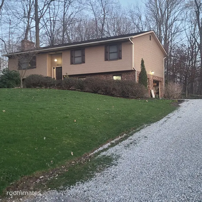 Room for rent in Munroe Falls, OH $625, house