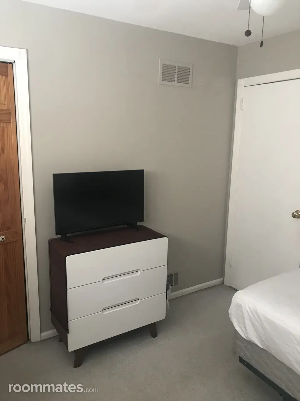 Profile photo 3 of 21