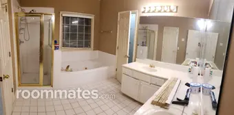 Room for rent in Peachtree Corners, GA $900, house