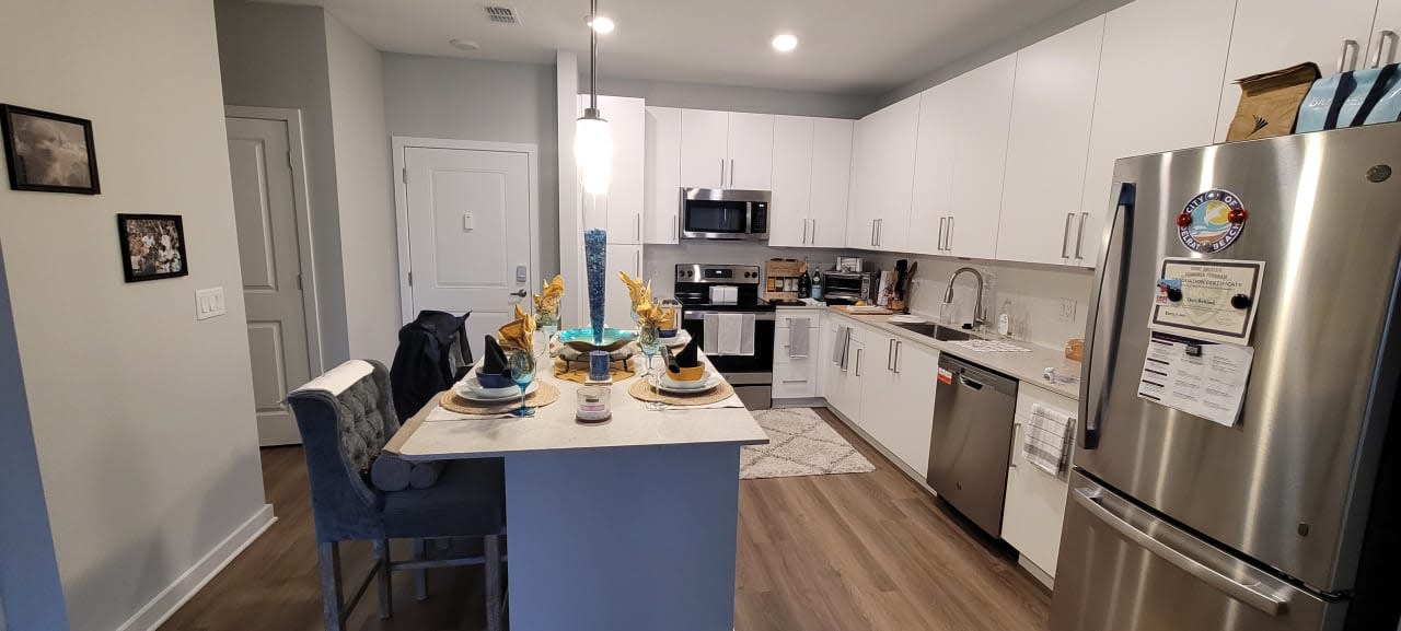 Profile photo 1 of 5