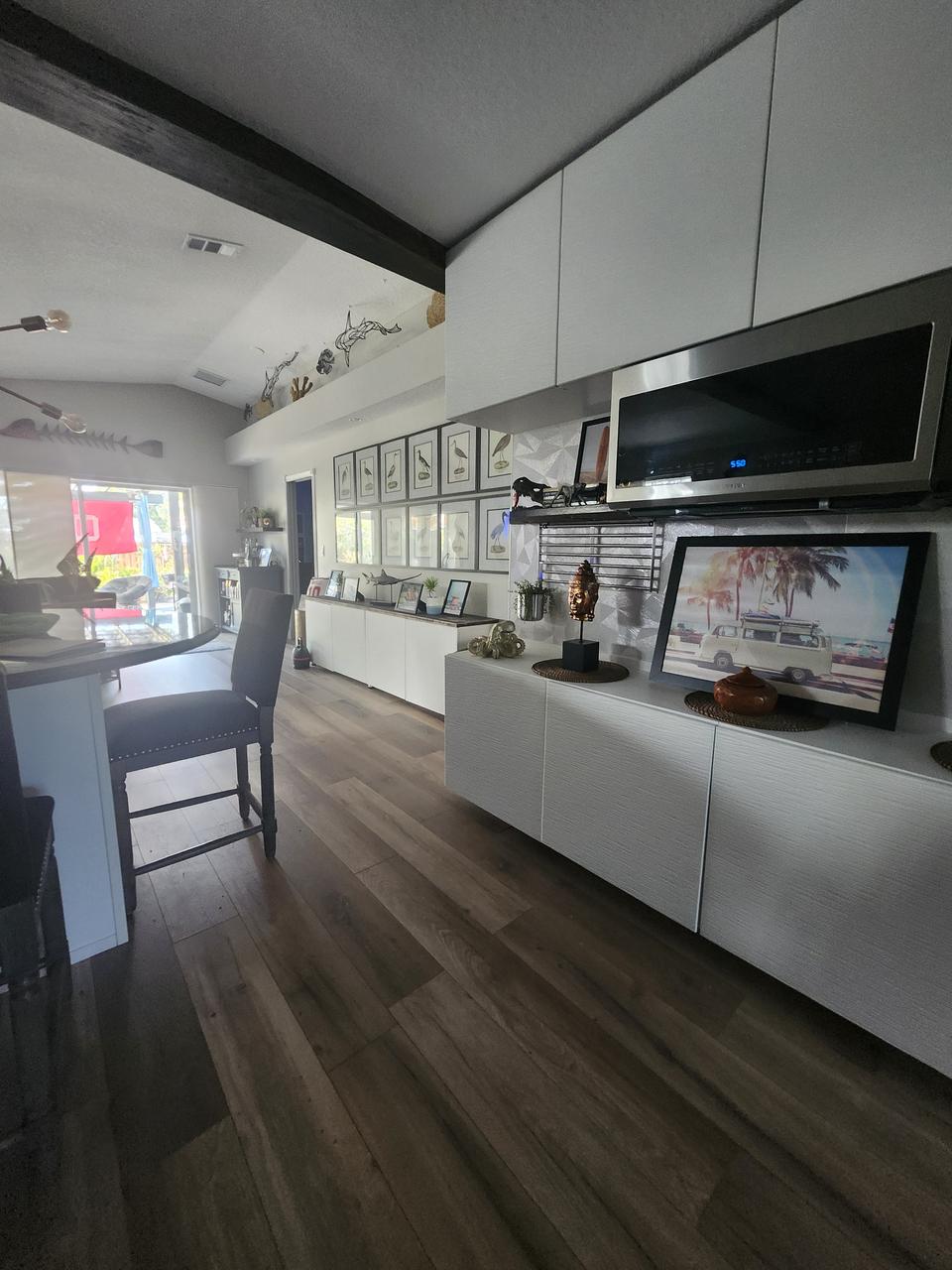 Profile photo 12 of 14