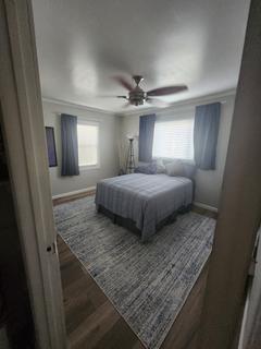 Room for rent in St. Petersburg, FL $700, house