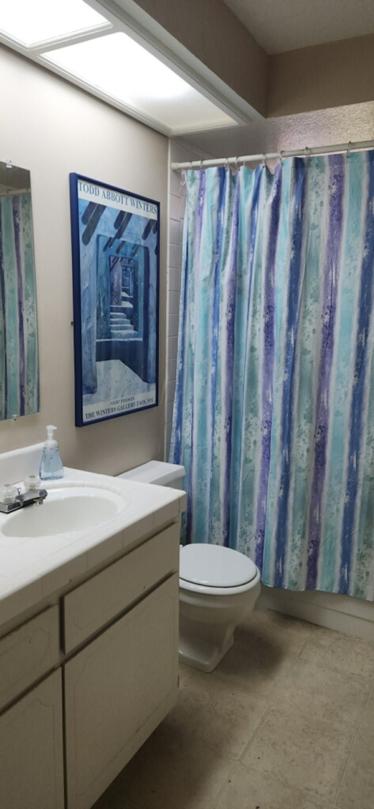 Profile photo 3 of 8