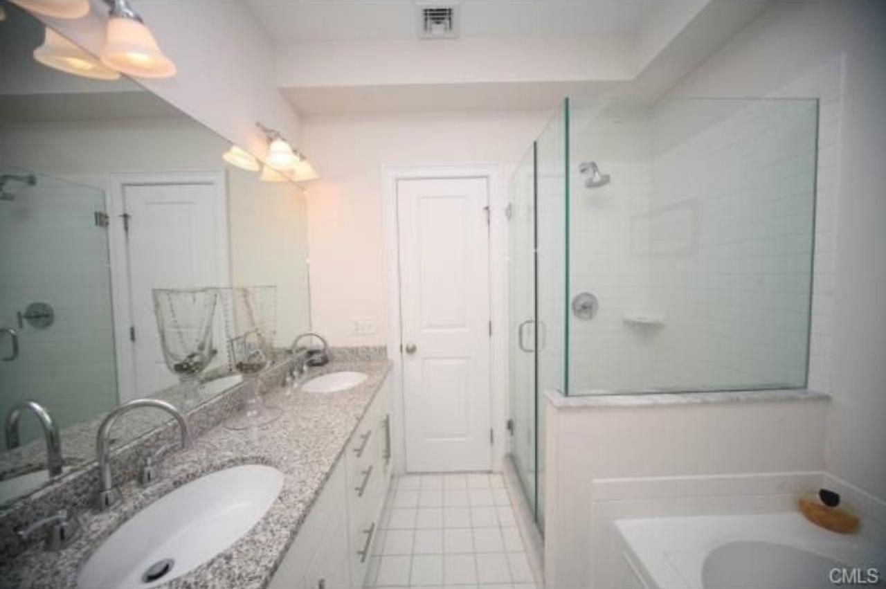 Profile photo 1 of 6