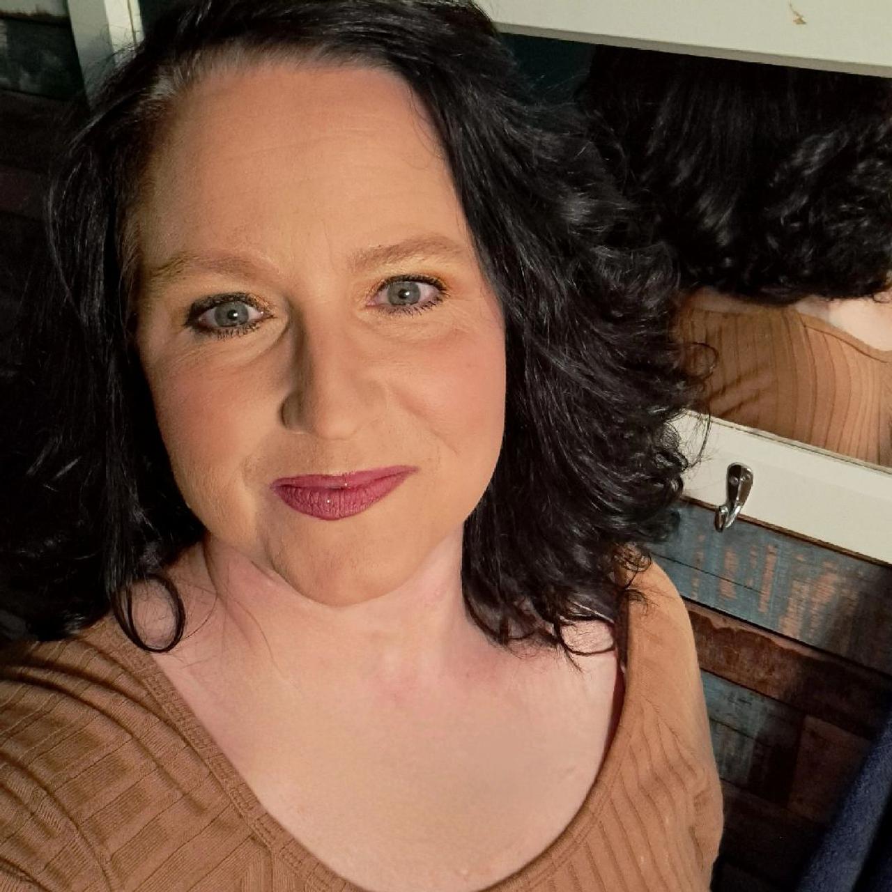 Profile photo 7 of 8