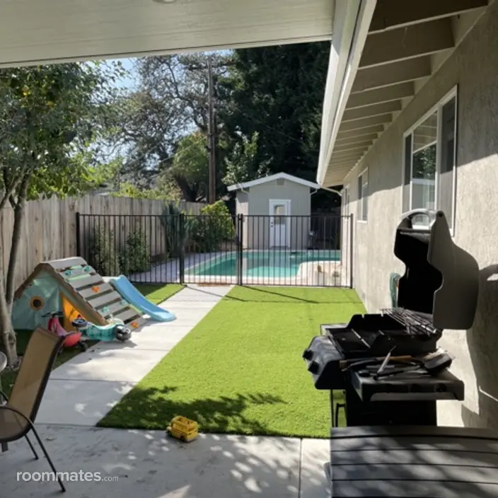 Room for rent in Vacaville, CA $1150, house