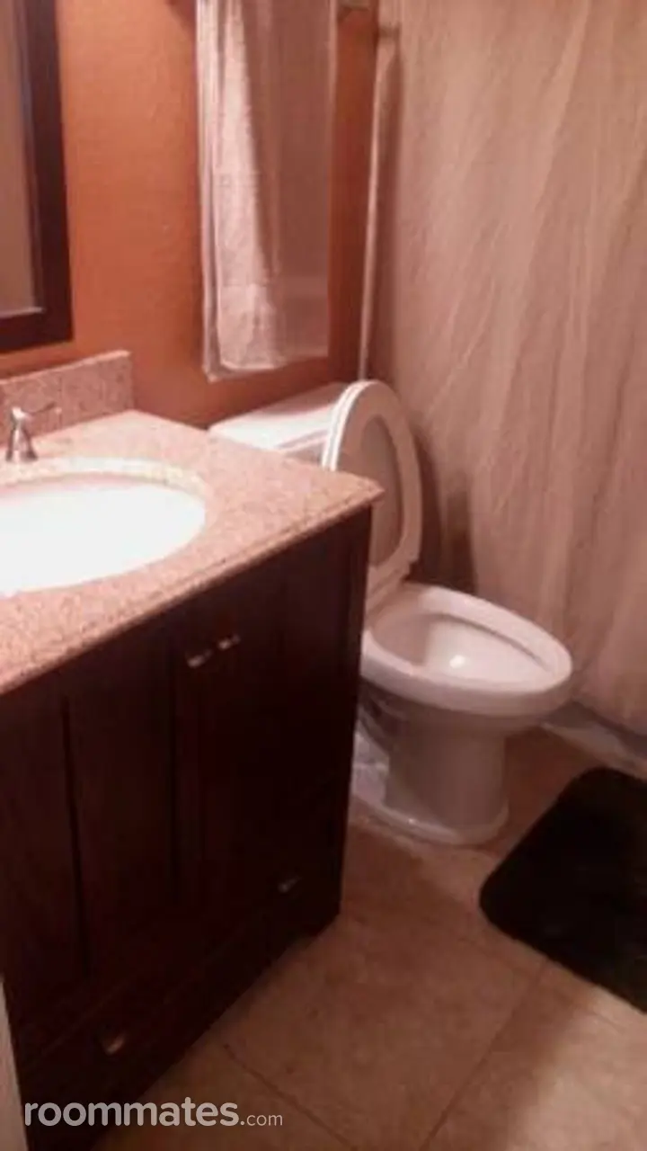 Profile photo 3 of 14