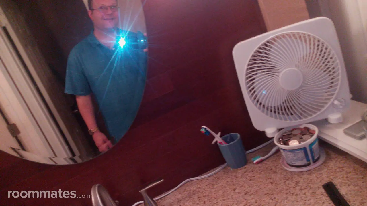 Profile photo 12 of 14