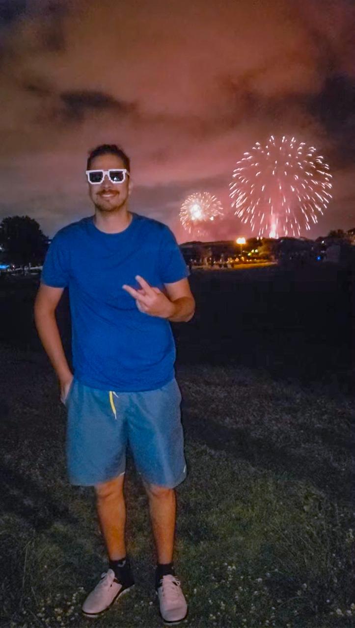 Profile photo 4 of 4