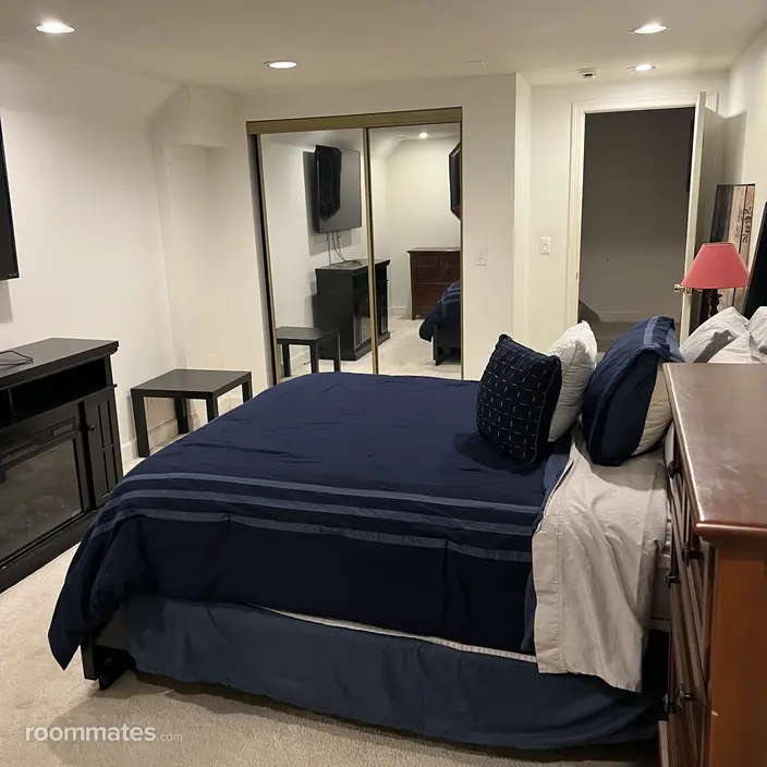 Room for rent in Aurora, CO $800, house