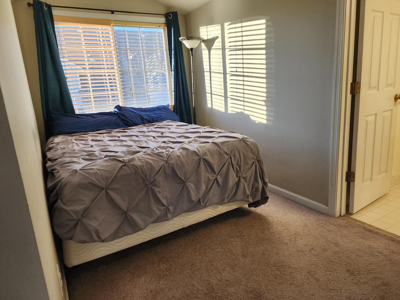 Profile photo 10 of 11