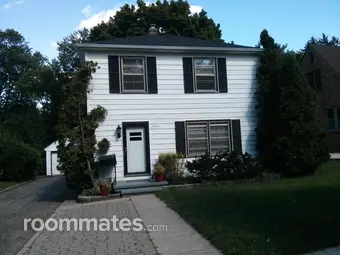 Room for rent in Ann Arbor, MI $1145, house