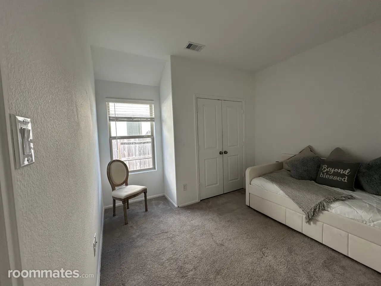 Profile photo 4 of 17