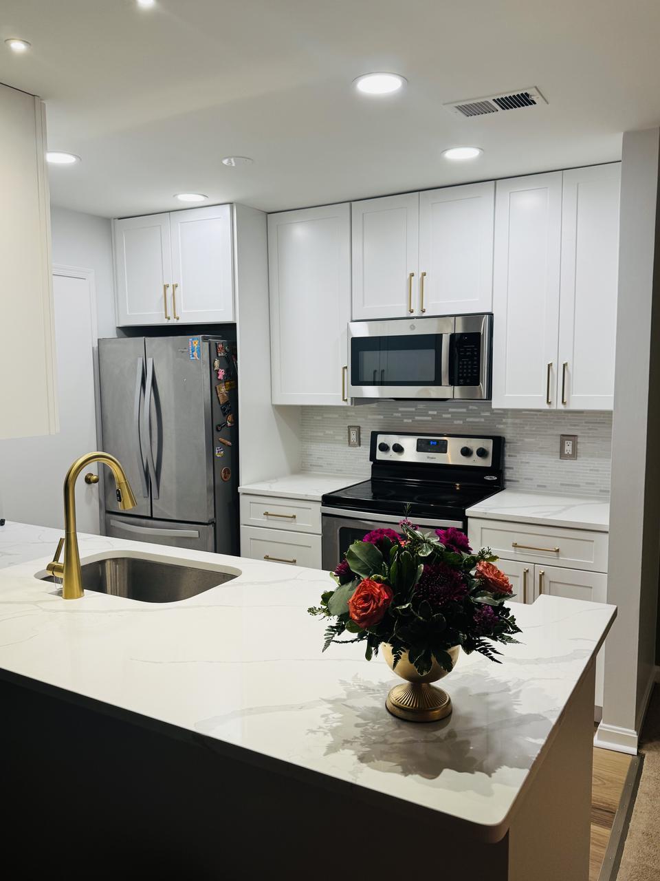 Profile photo 7 of 10