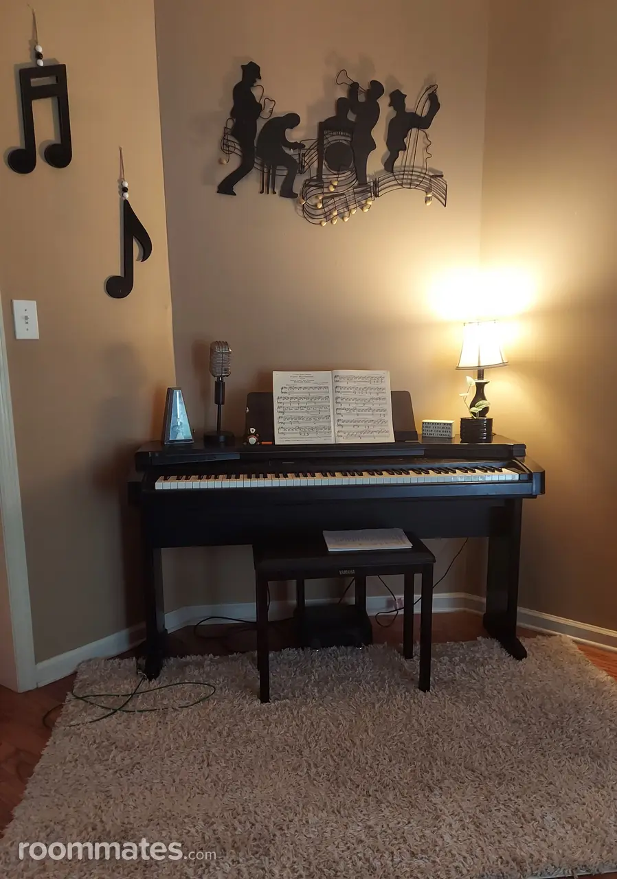 Profile photo 6 of 14