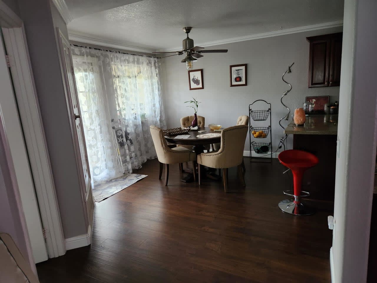 Profile photo 6 of 11